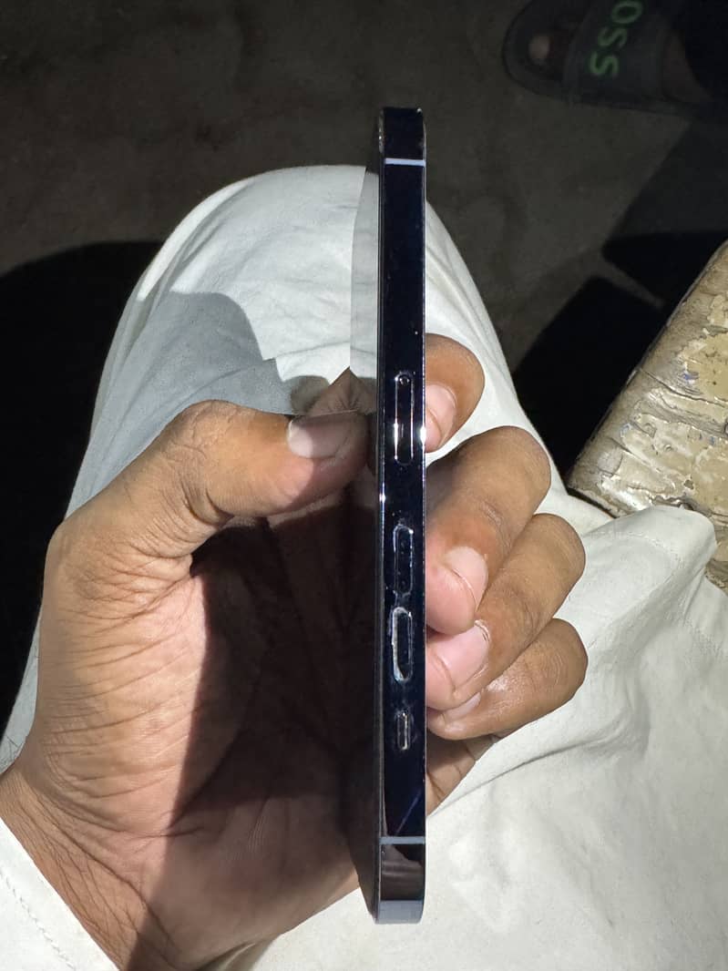 Apple iPhone 13 Pro 3