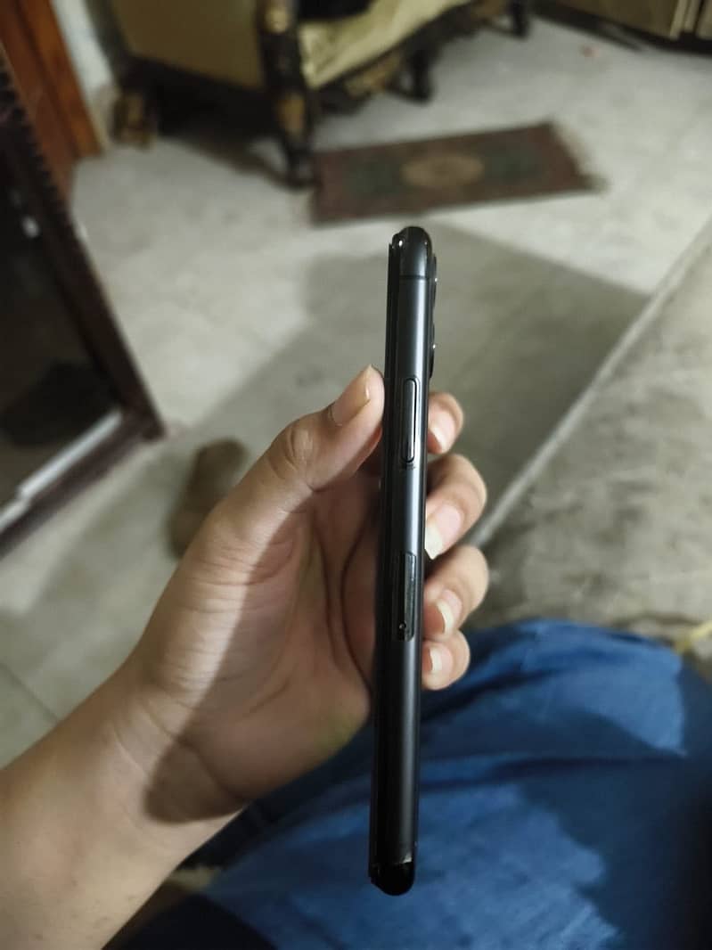 Apple iPhone 11 Pro 256 gb factory unlocked 6