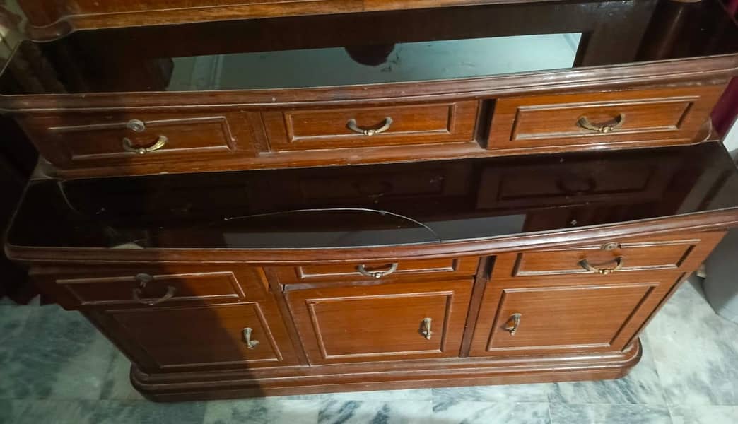 dressing table 1