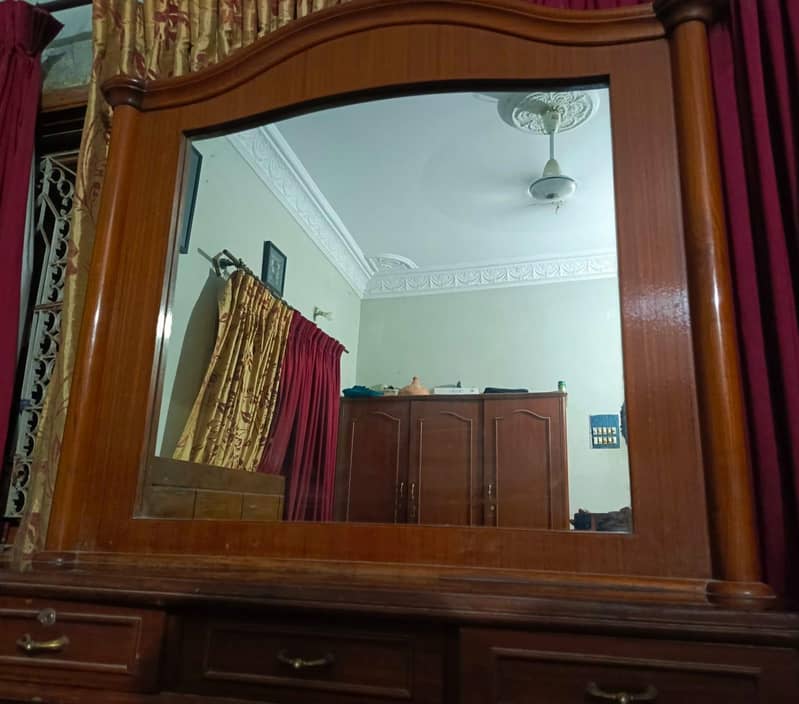 dressing table 2