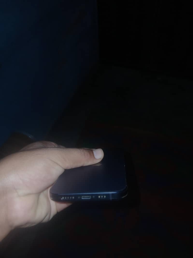 Apple iPhone 12 2