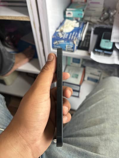 Apple iPhone 14