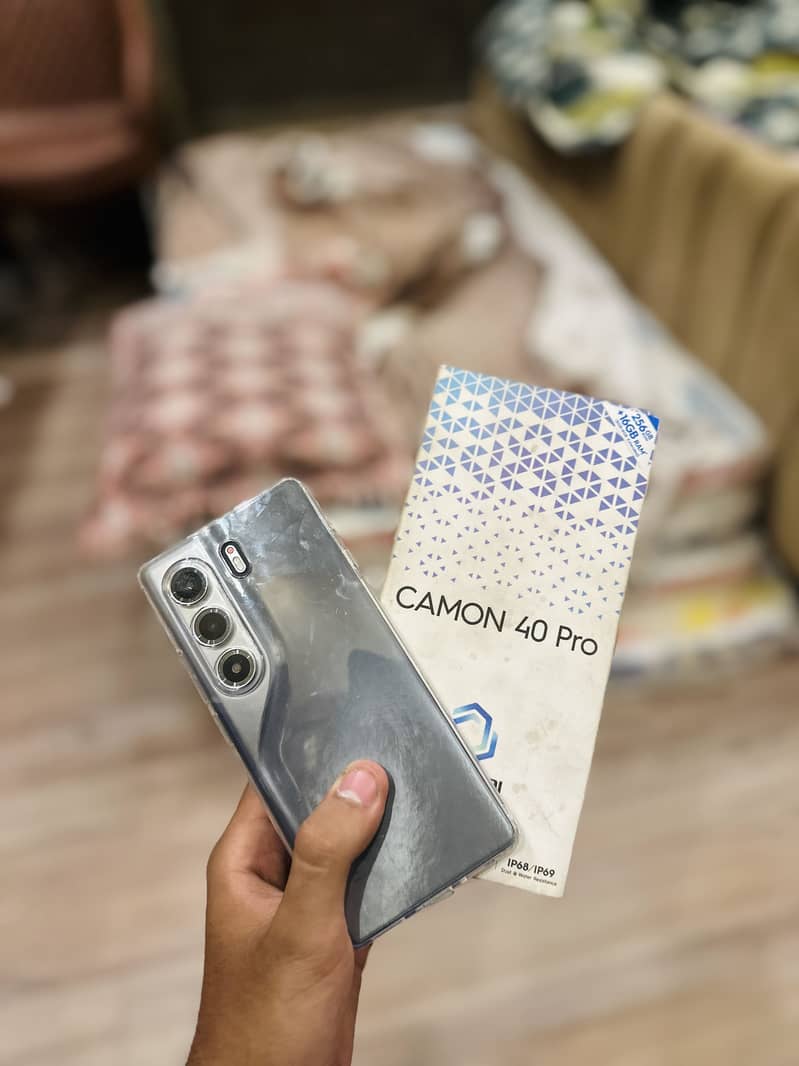 Tecno CAMON 40 Pro 0