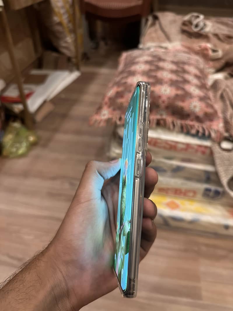 Tecno CAMON 40 Pro 3
