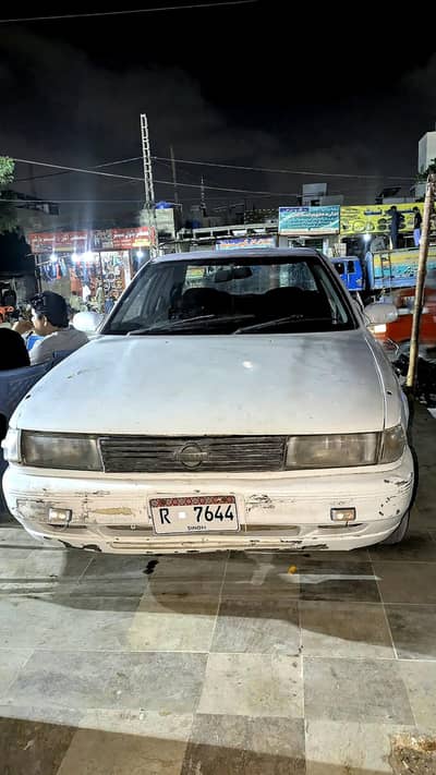 Nissan Sunny 1990