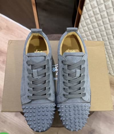 CHRIS LOB SPIKES