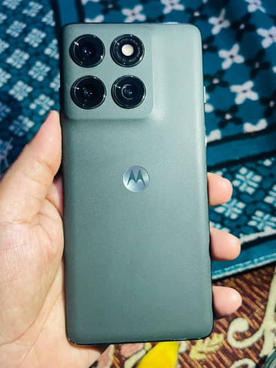 Motorola Edge 2025