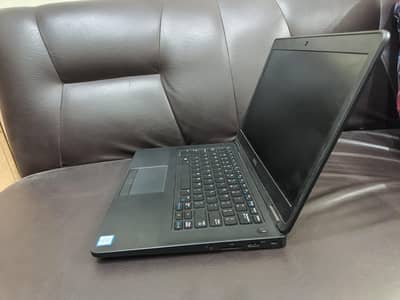 Dell i5 6th Gen 8/256 1GB graphics card