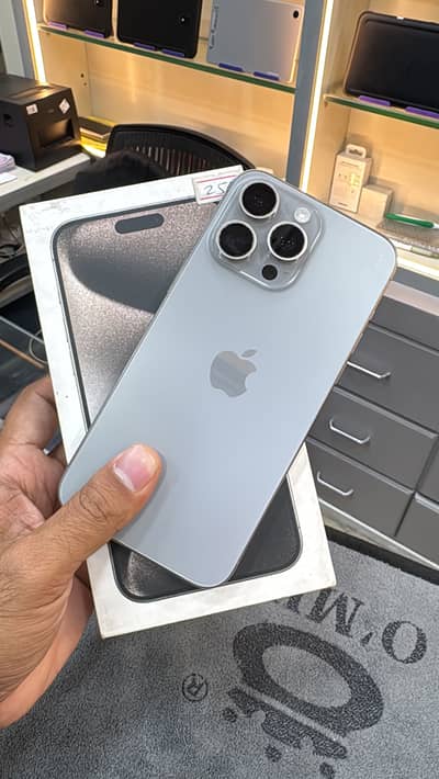 Apple iPhone 15 Pro Max 256GB non PTA with Box