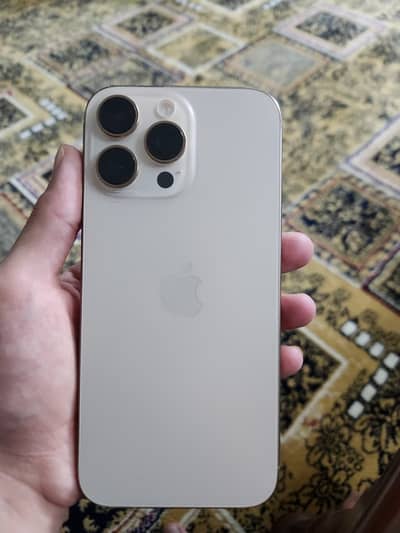 Apple iPhone 16 Pro Max