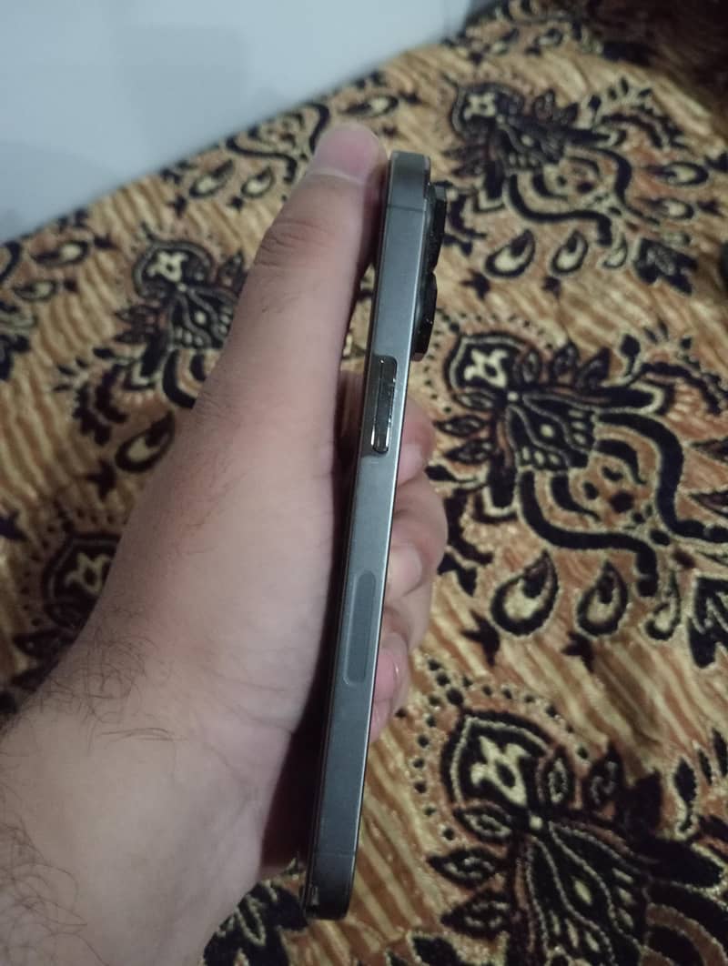 iPhone 13 pro 2