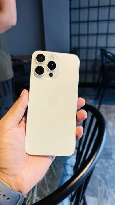 Apple iPhone 15 Pro Max