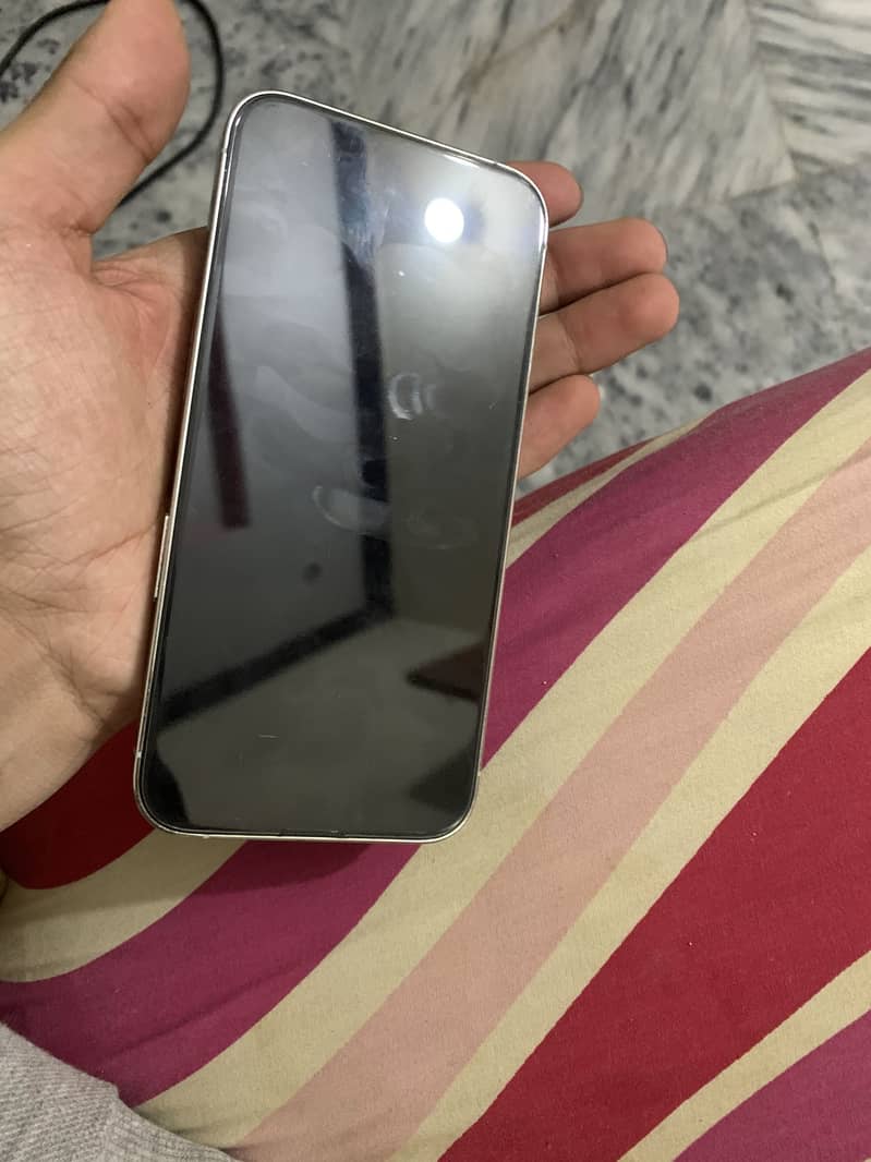 Apple iPhone 13 Pro 4