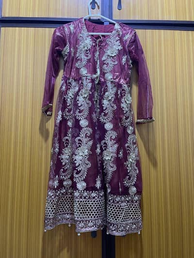 1 time used dresses available in low price