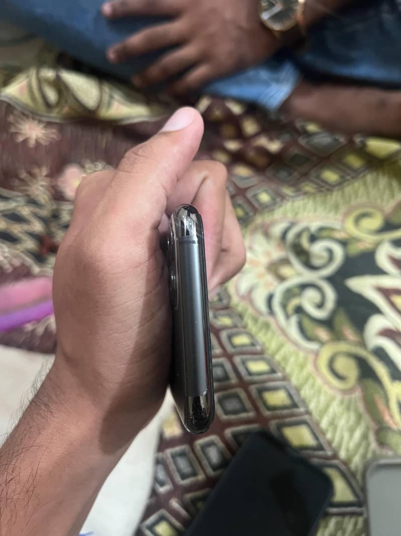 Apple iPhone 11 Pro 11