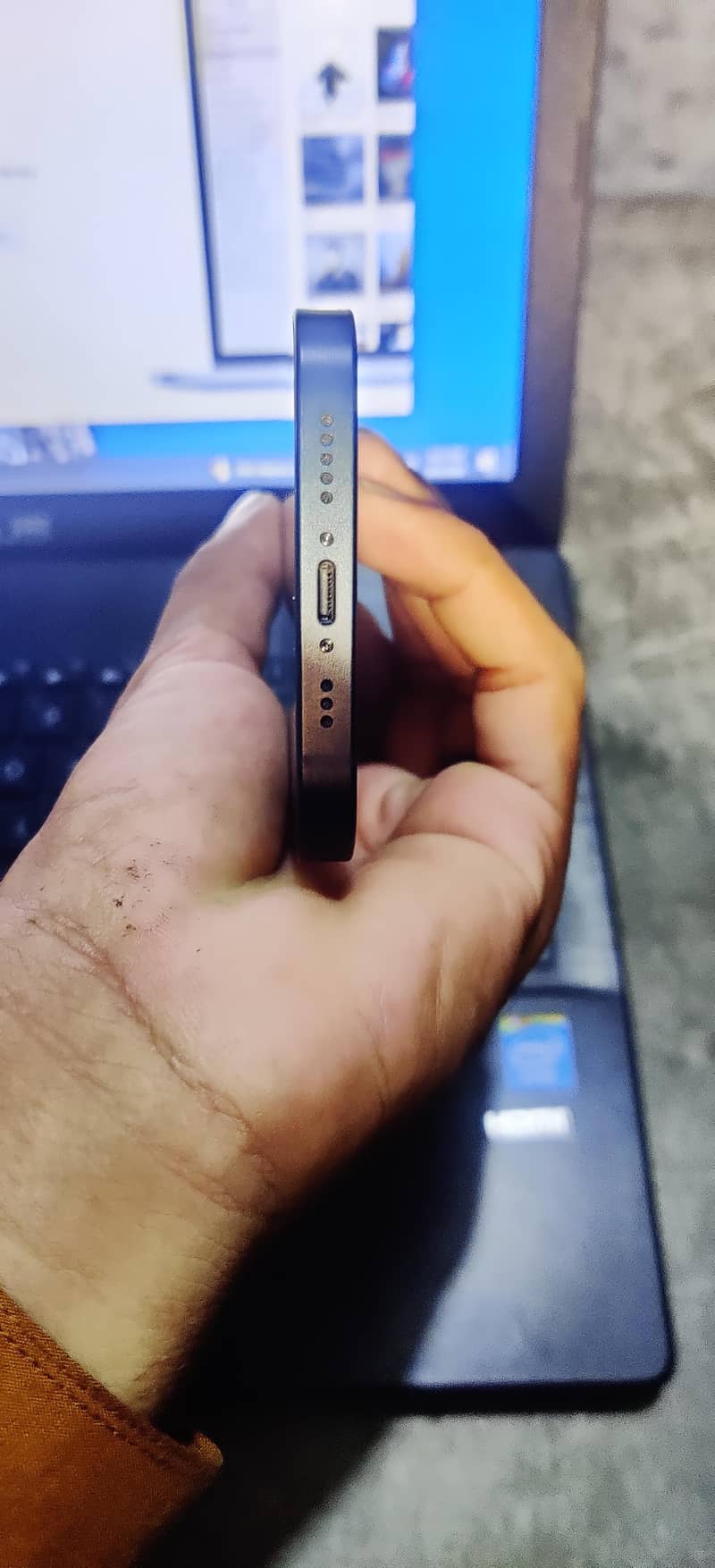 Apple iPhone 13 3