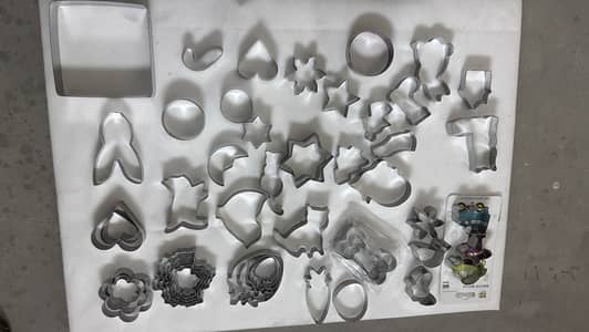 Baking Molds 52 Pieces