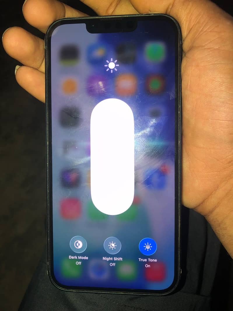 Apple iPhone 13 5