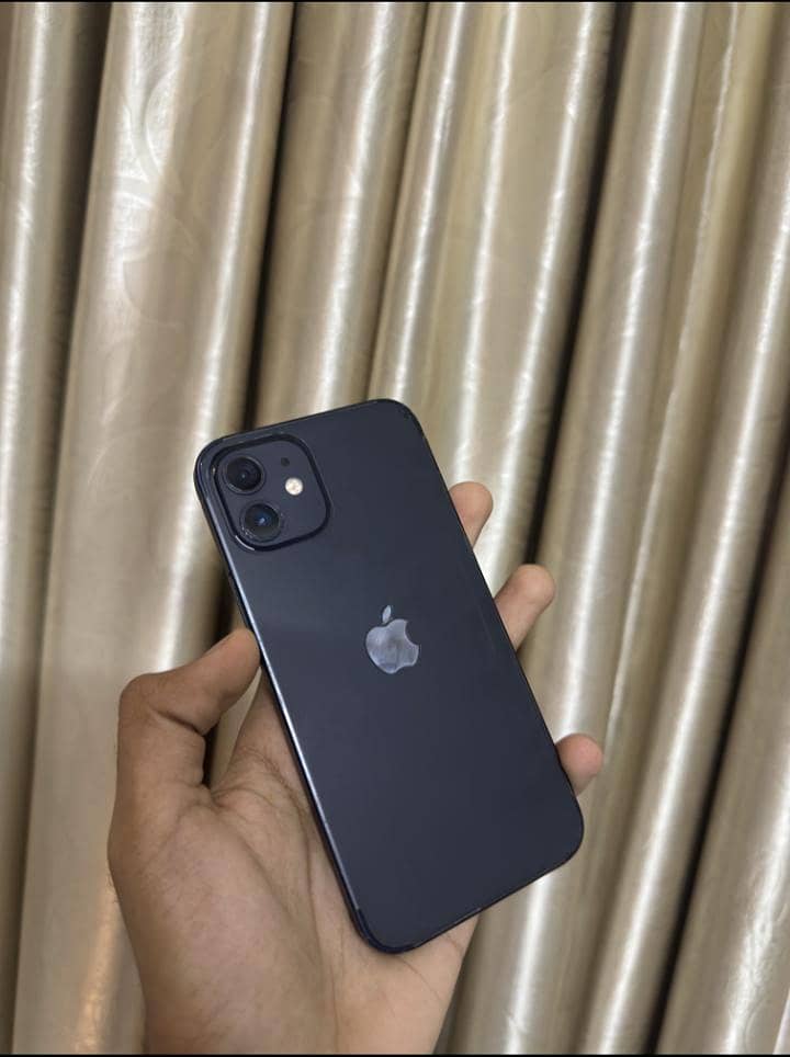 Apple iPhone 12 0