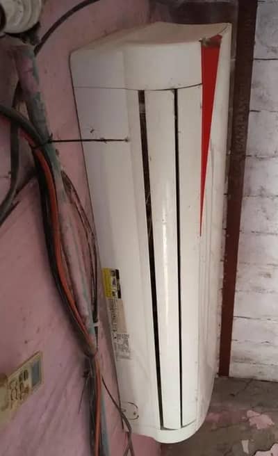 Haier DC Inverter AC 1.5 Ton – Excellent Condition (4Year Used)