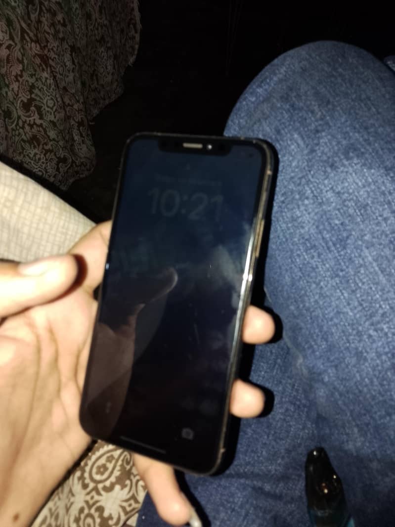 iphone xs 1