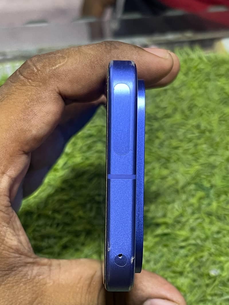 Google Pixel 10 5