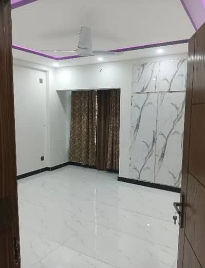 G-11)4 PHA D-Type Room For Rent Only Male
