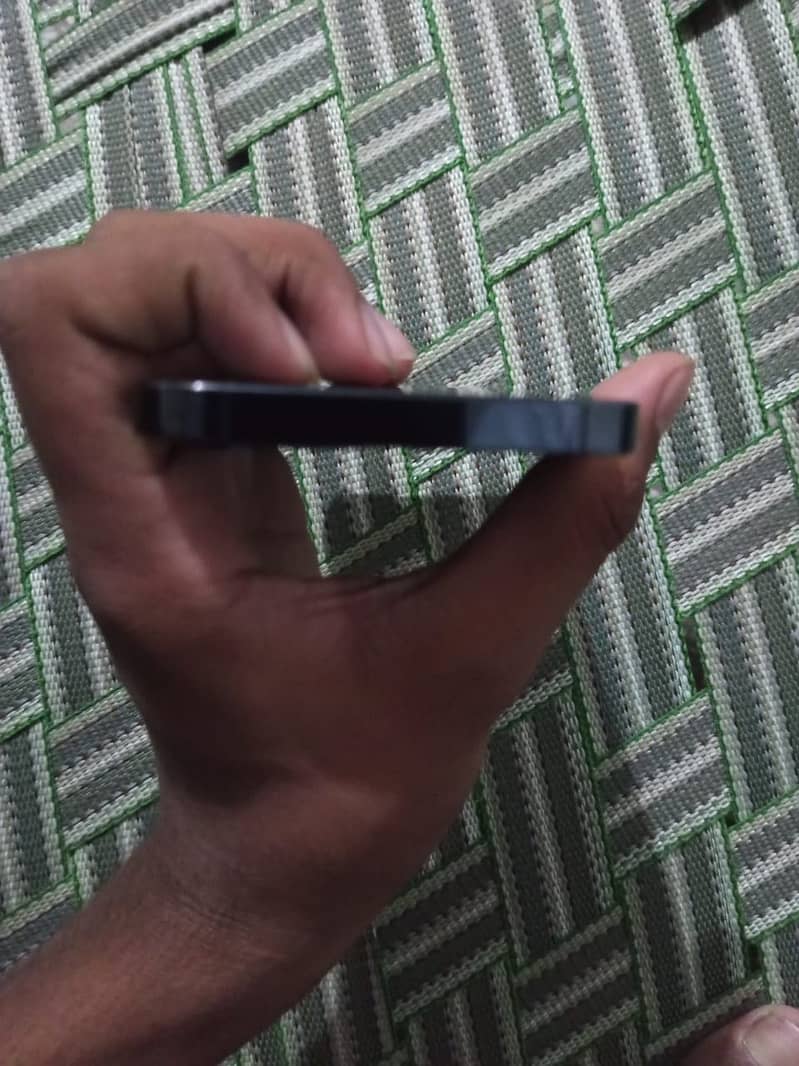 Apple iPhone 12 Pro 3