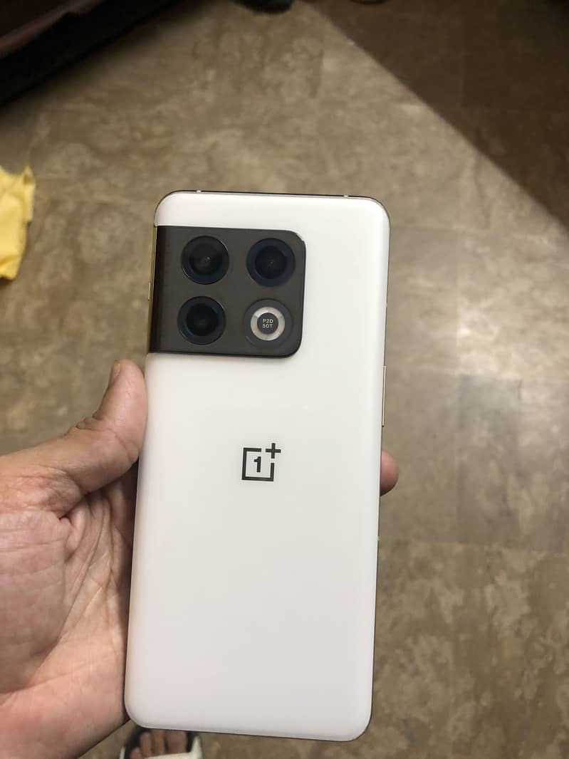Oneplus 10 pro 1