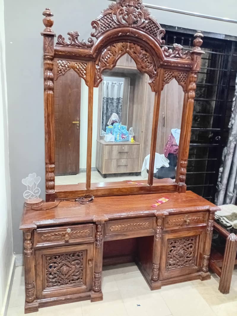 Dressing with tow side table 5