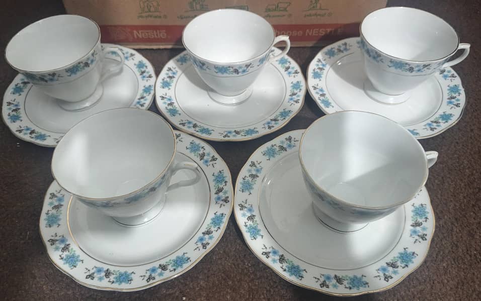 Saucers 3