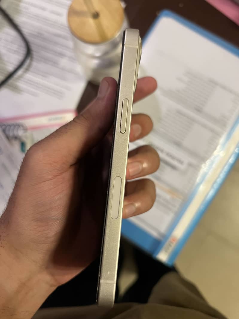 Apple iPhone 13 1