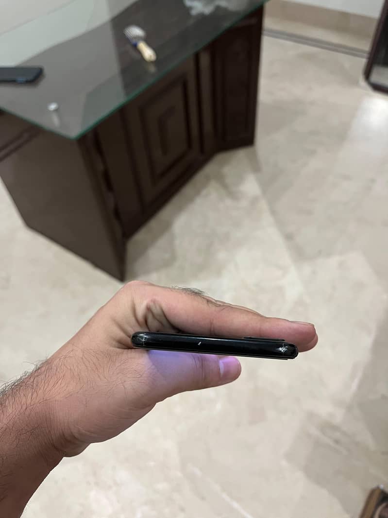 Apple iPhone 7 Plus 3