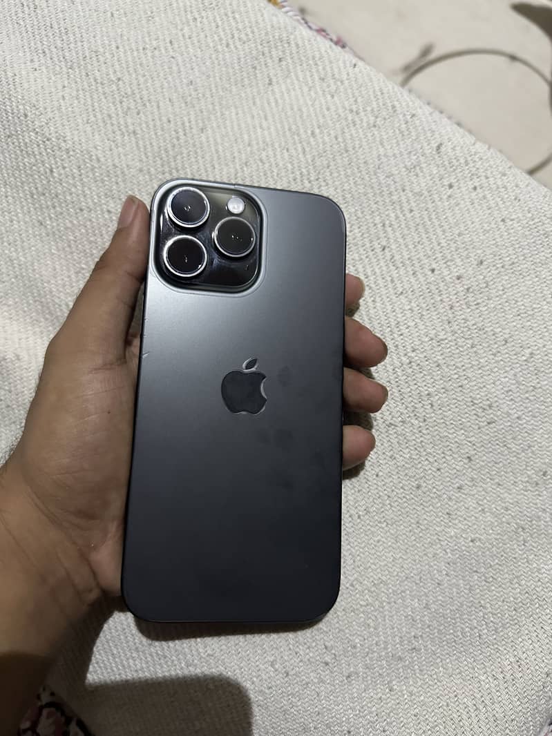 16 Pro Max 4