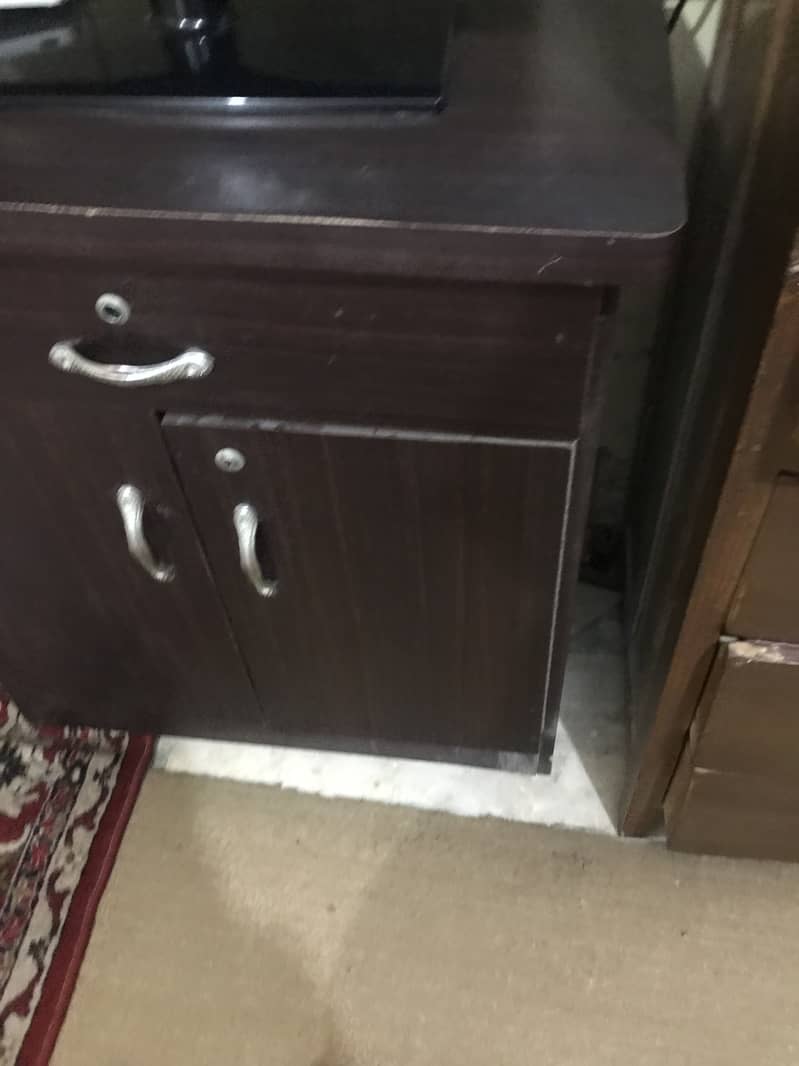 Tv trolley table 2