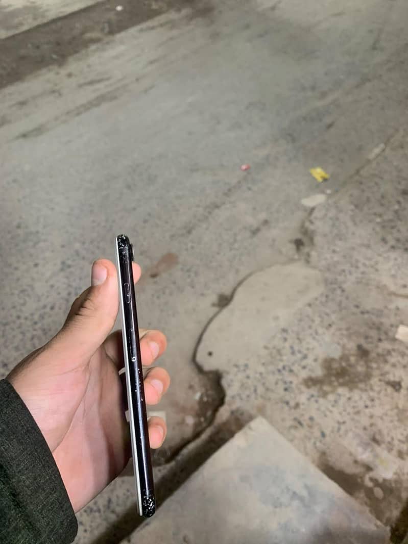 Apple iPhone 7 5
