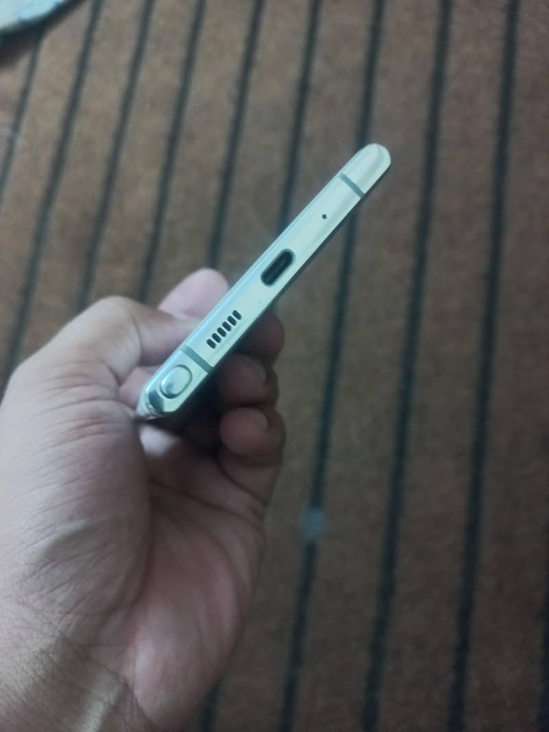 Samsung Mobile Note 10 Plus 5