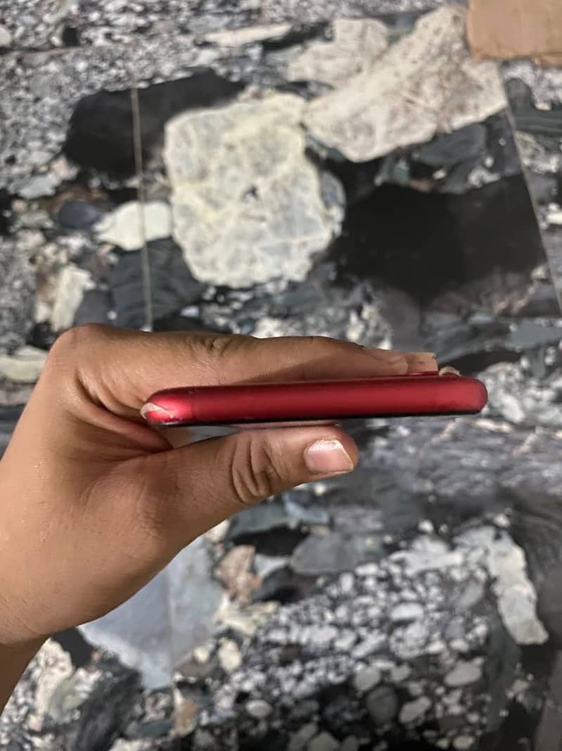 Apple iPhone 11 6