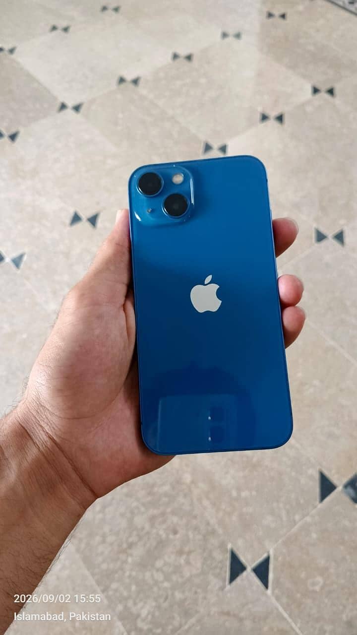 Apple iPhone 13 0