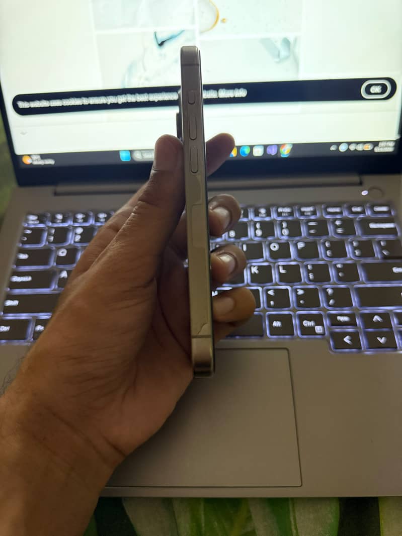 Apple iPhone 15 Pro 2