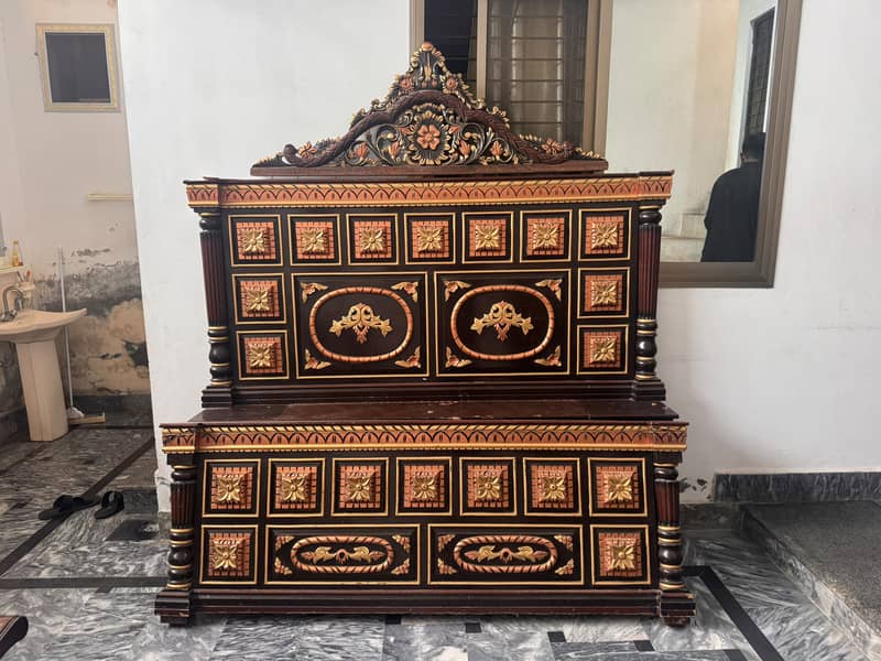 1 bed set include side tables + dressing table + counch + showcase + 0