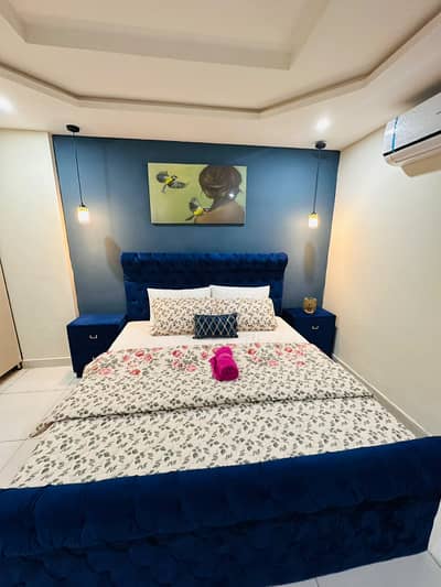 Par day short stay furnished apartment available