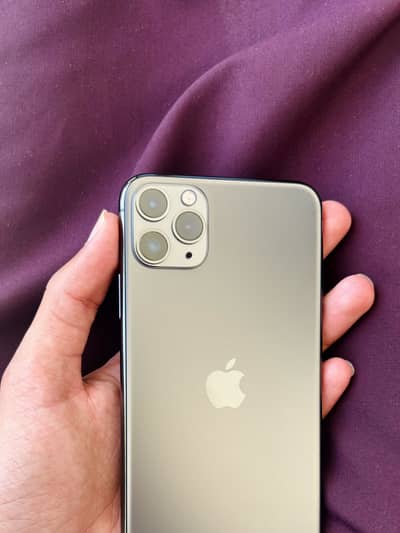 iPhone 11 Pro Max 95% 256gb 10/10 Geniun phone