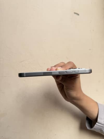 Apple iPhone 15 Pro