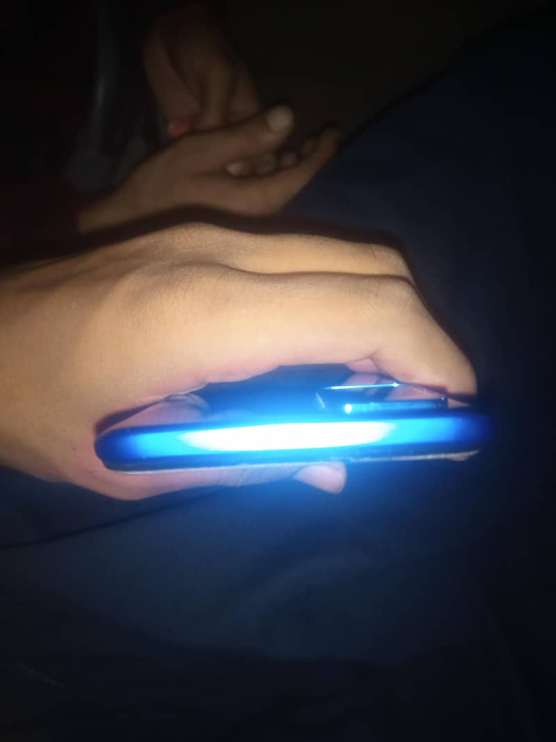 OPPO A54 4
