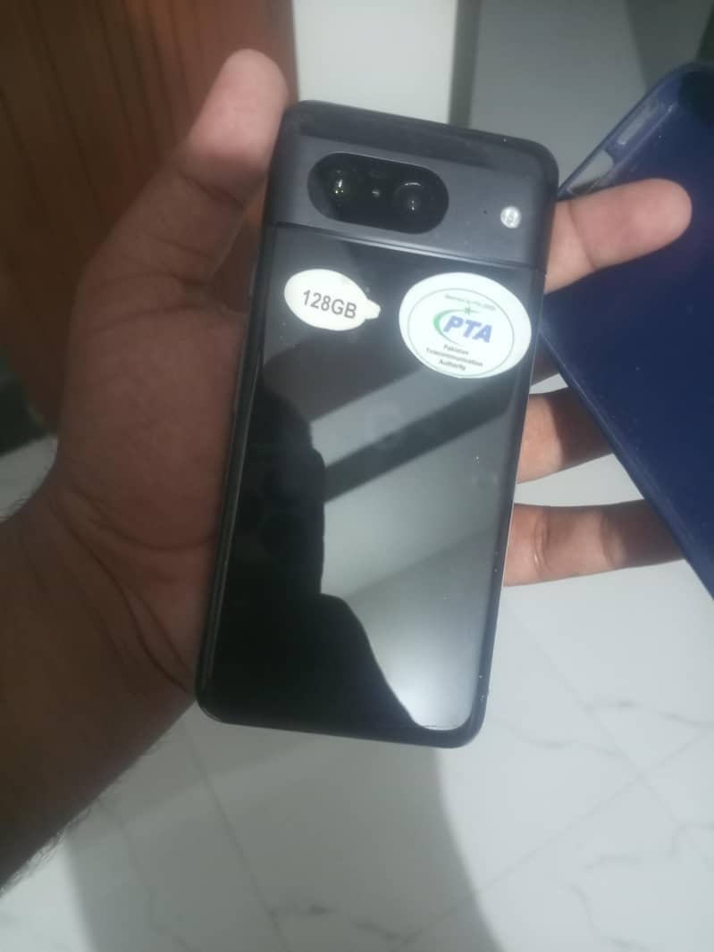 Google Pixel 8 2
