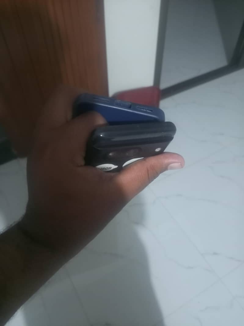 Google Pixel 8 3