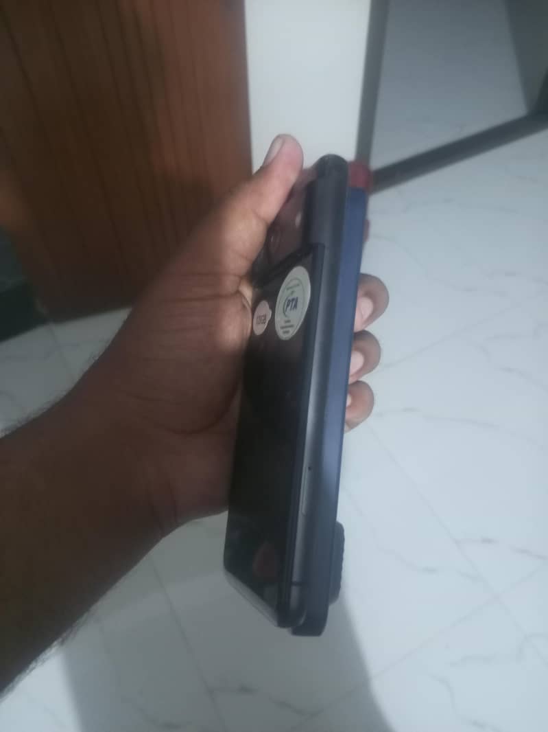 Google Pixel 8 5