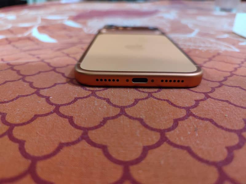 Apple iPhone 17 Pro Max 4