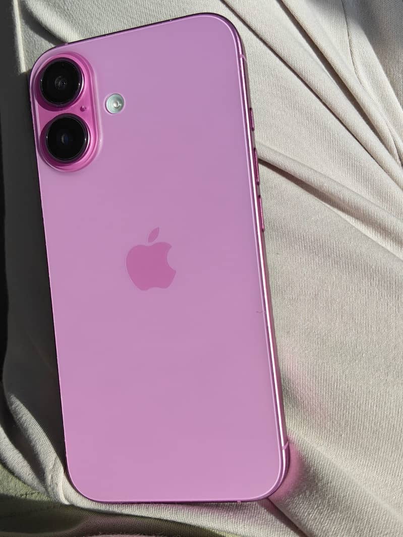 Apple iPhone 16 0